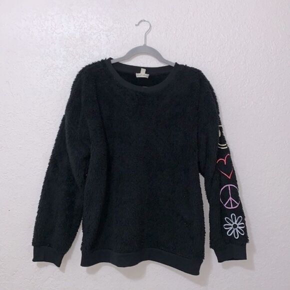 Derek Heart fuzzy sweater  - Picture 1 of 16